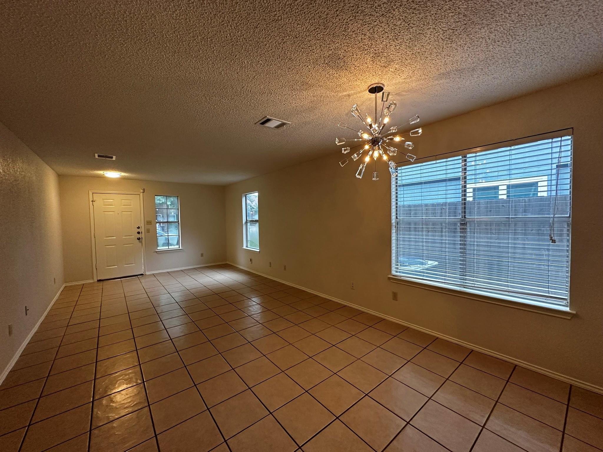 6106 La Naranja Ln Property Photo 5