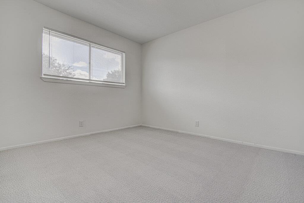 5006 Brighton Rd #a Property Photo 11