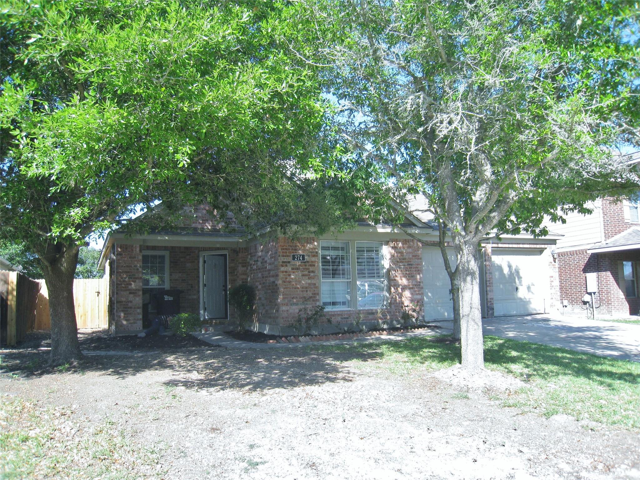 274 Spring Dr Property Photo