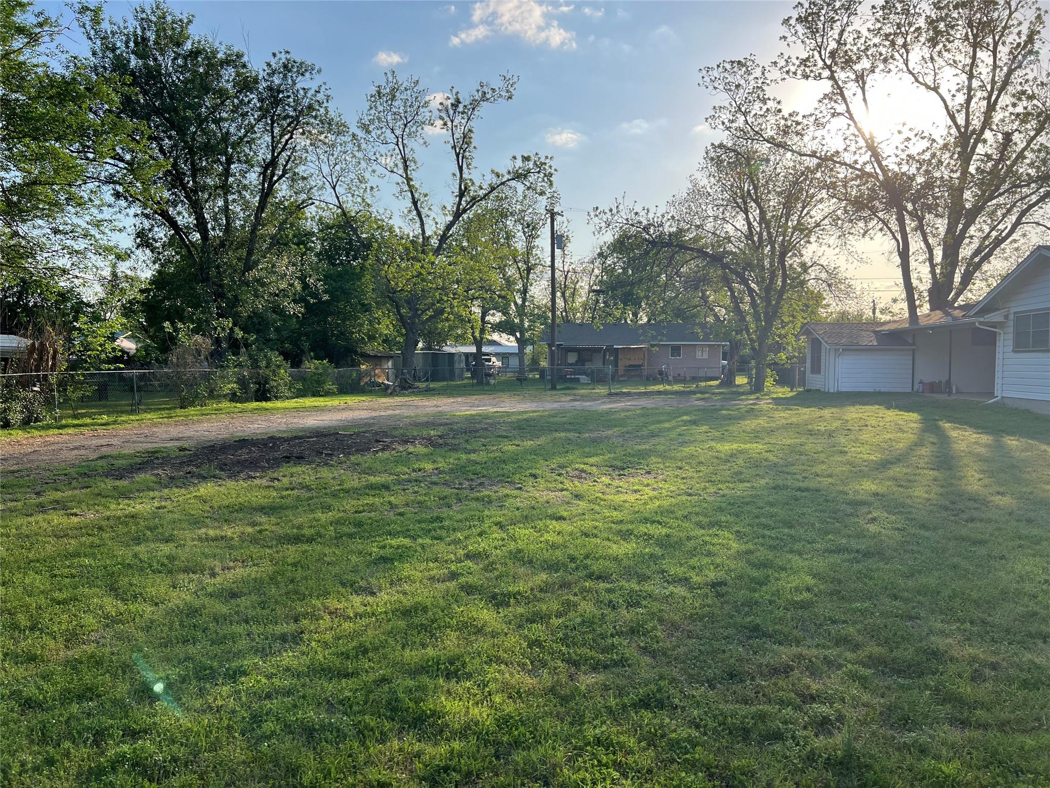504 Alva St Property Photo