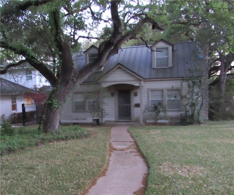 3207 Cherry Ln Property Photo