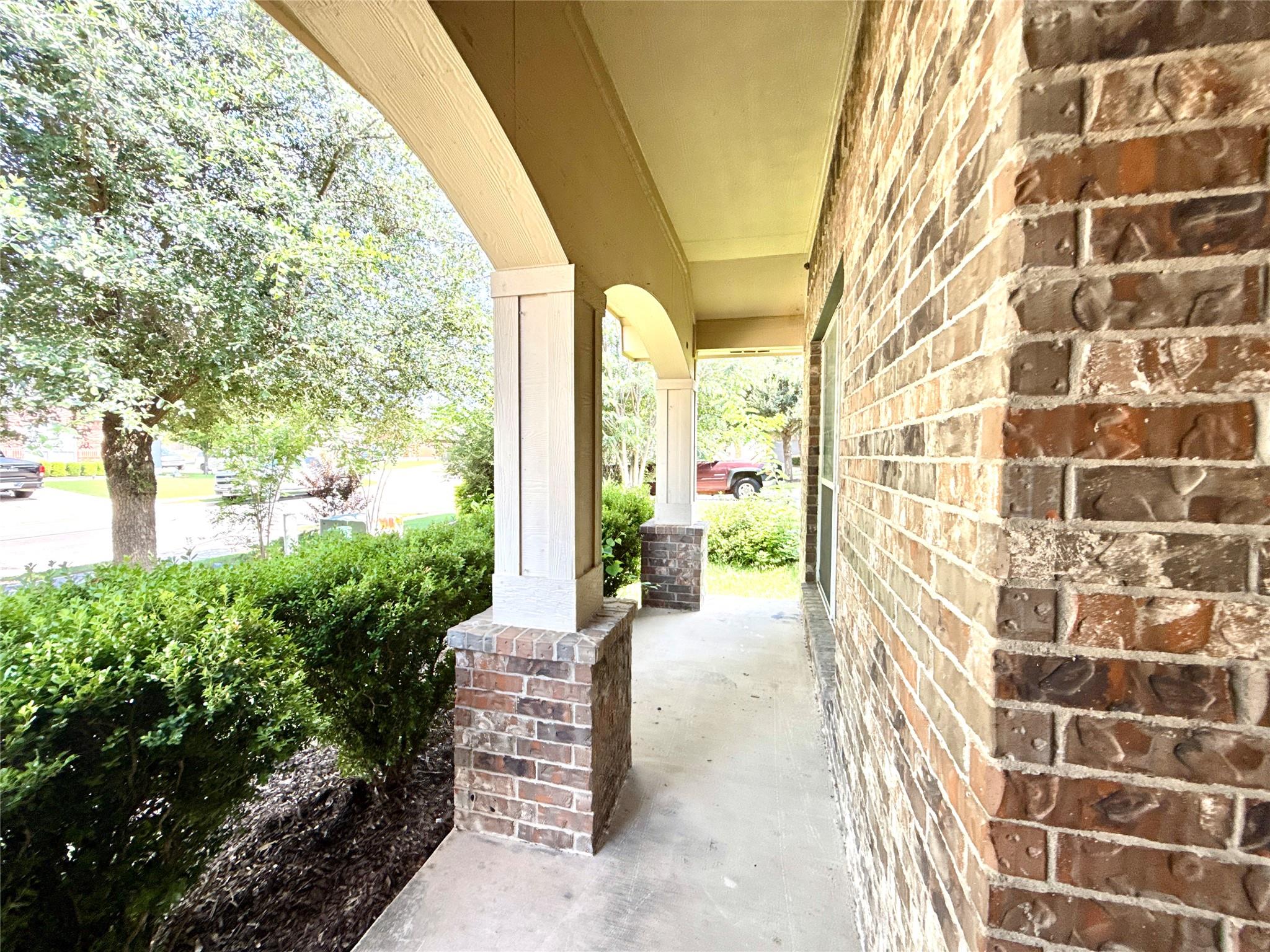 1213 Rainbow Parke Dr Property Photo 2