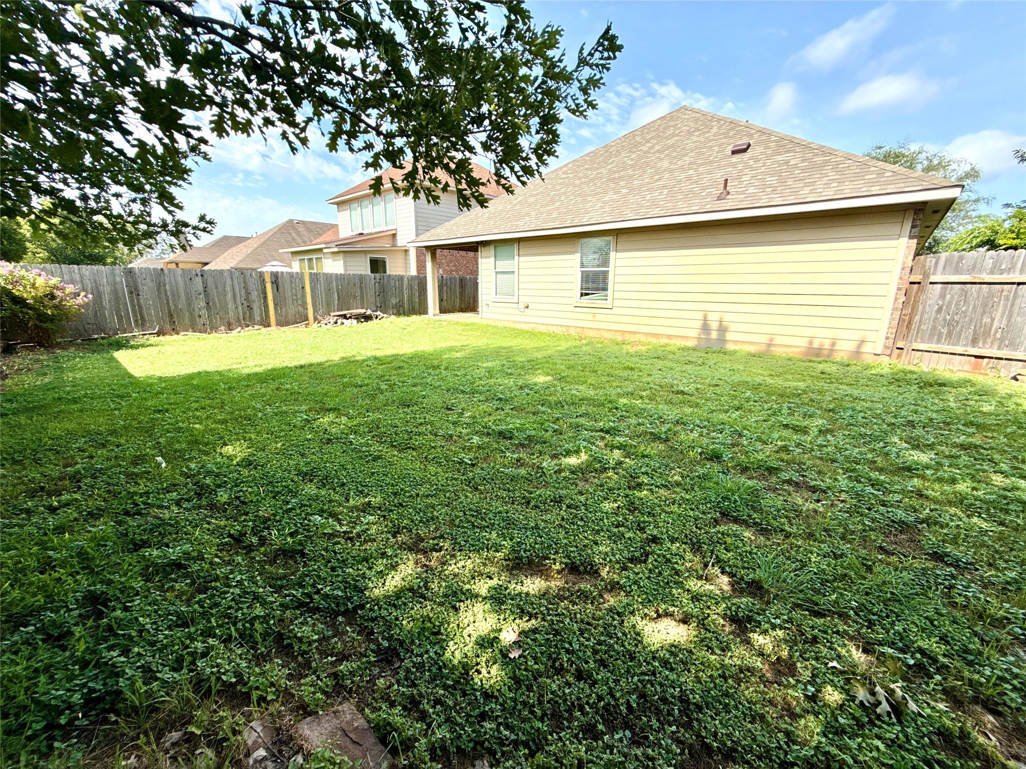 1213 Rainbow Parke Dr Property Photo 14