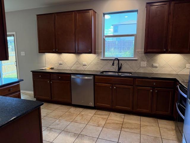 329 Los Cobos Ln Property Photo 18