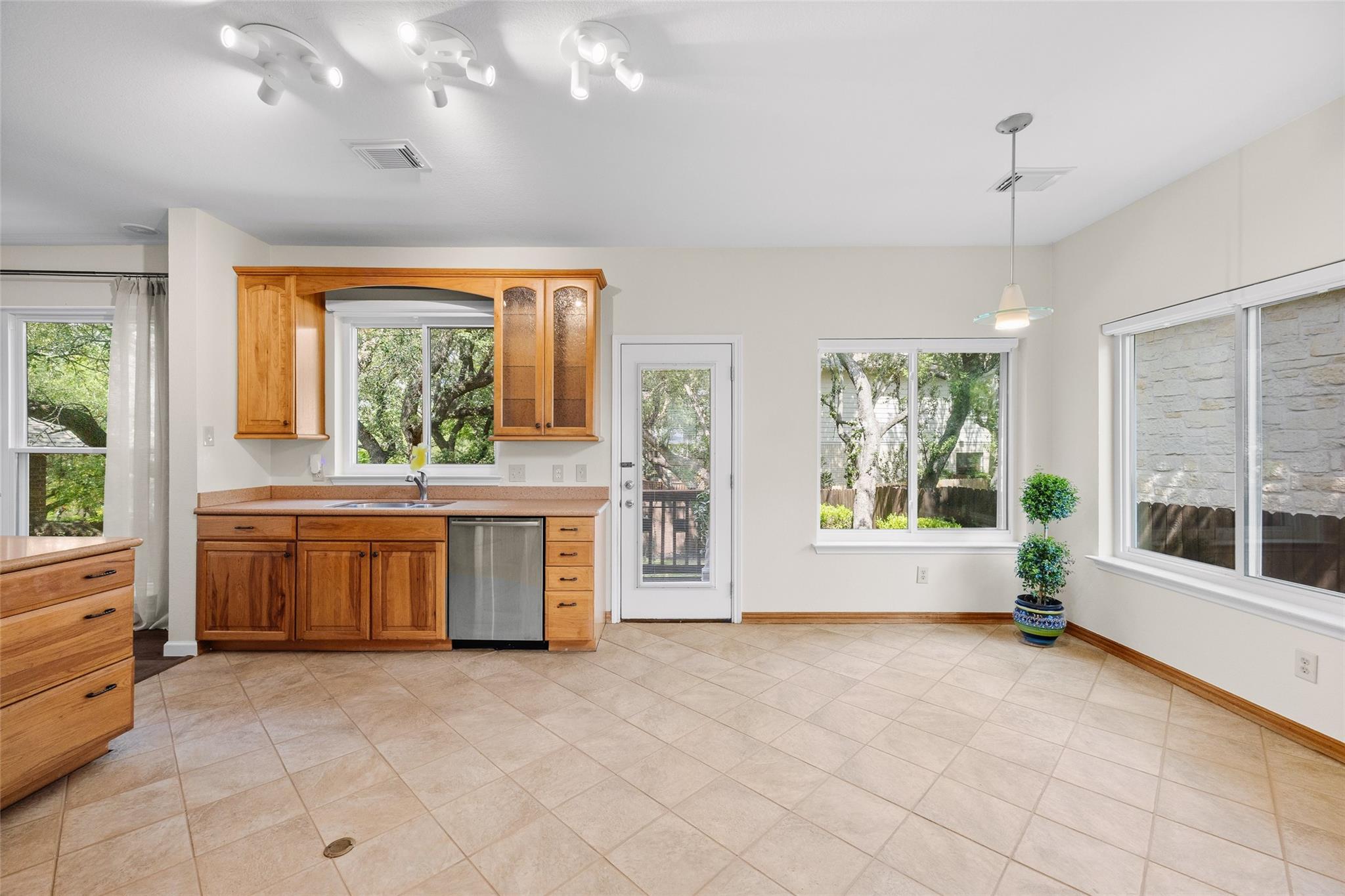 4176 Canyon Glen Cir Property Photo 15