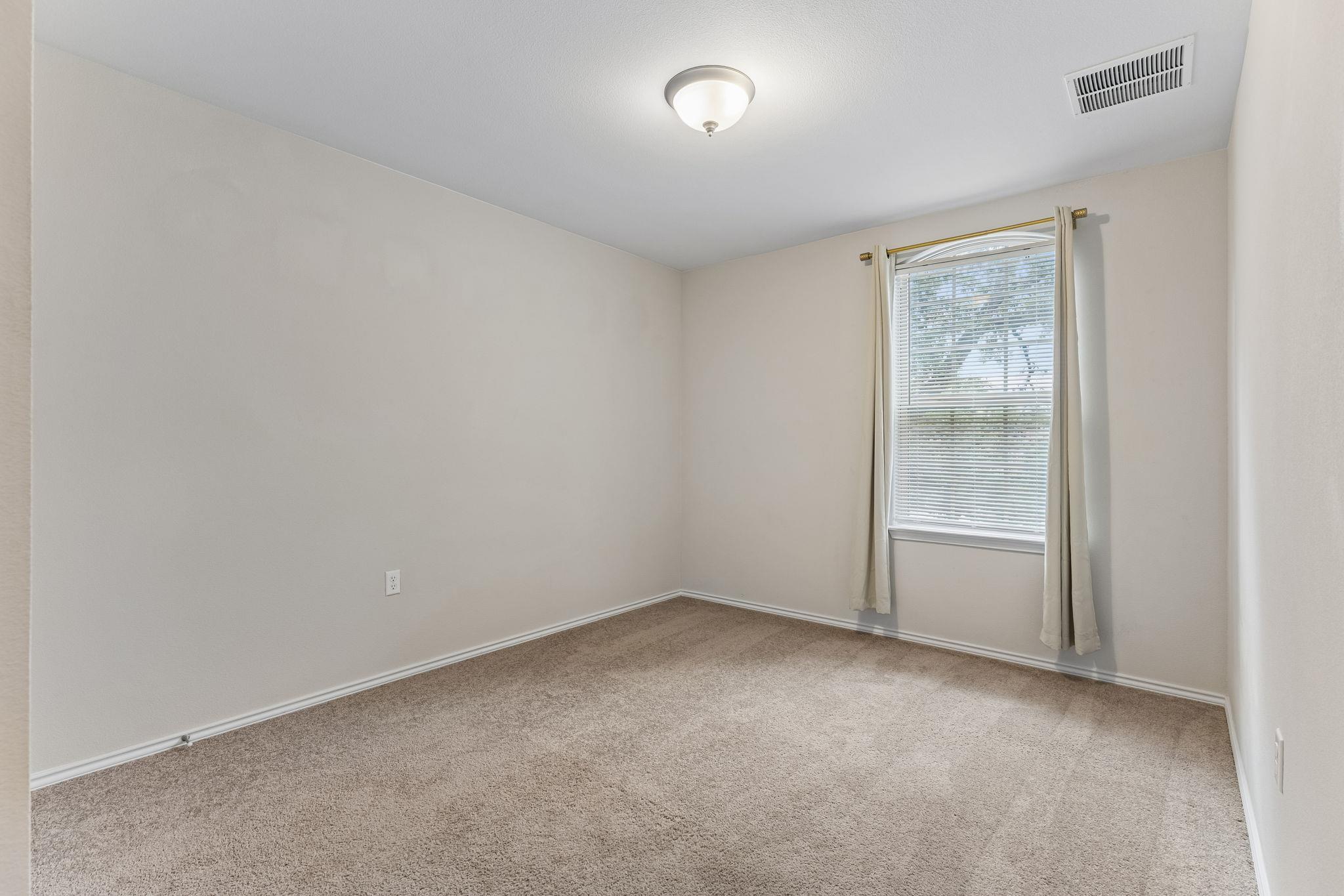 9421 Hunter Ln Property Photo 25