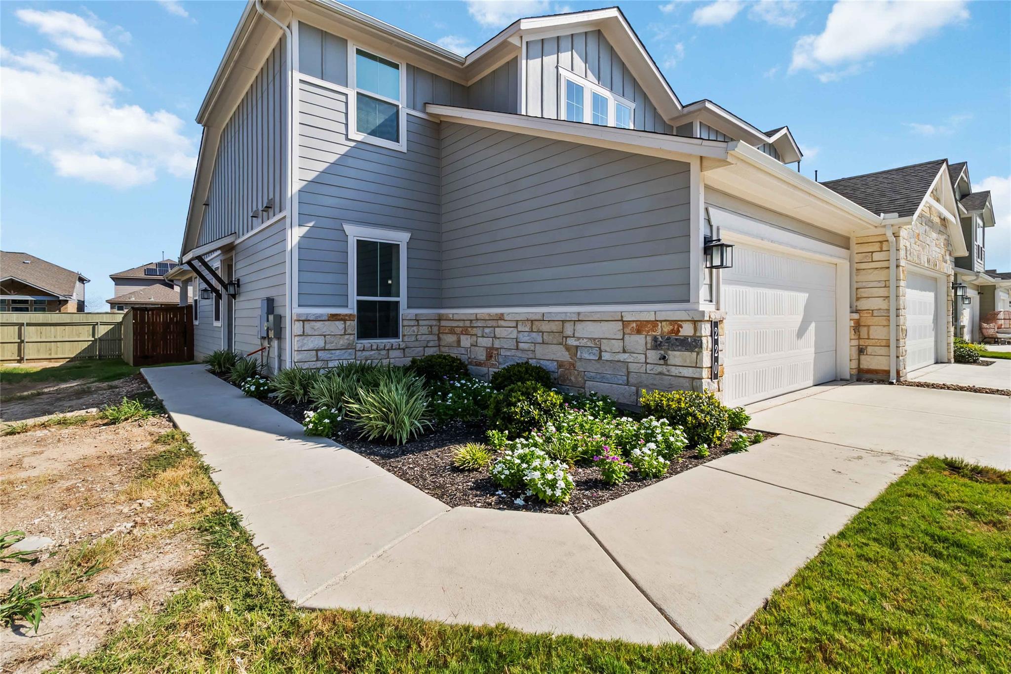 220 Mirabeau Way Property Photo 3