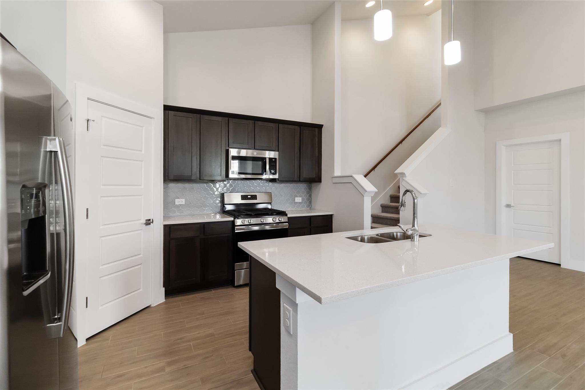 220 Mirabeau Way Property Photo 12