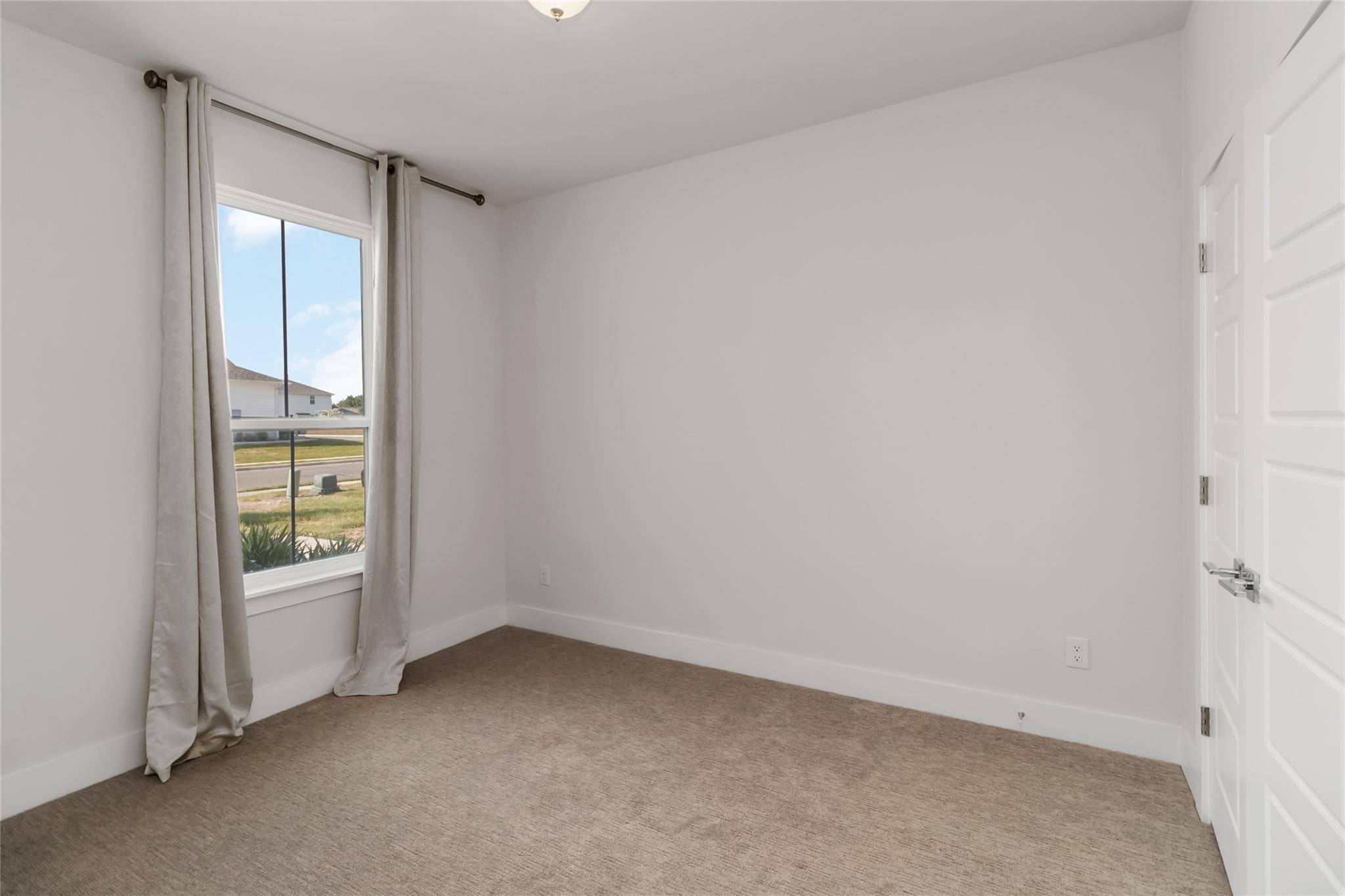 220 Mirabeau Way Property Photo 16