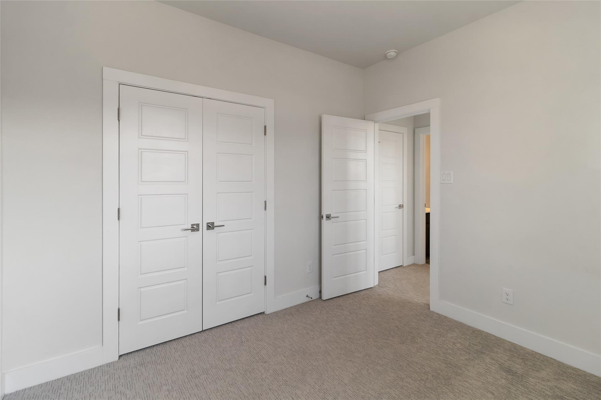 220 Mirabeau Way Property Photo 23