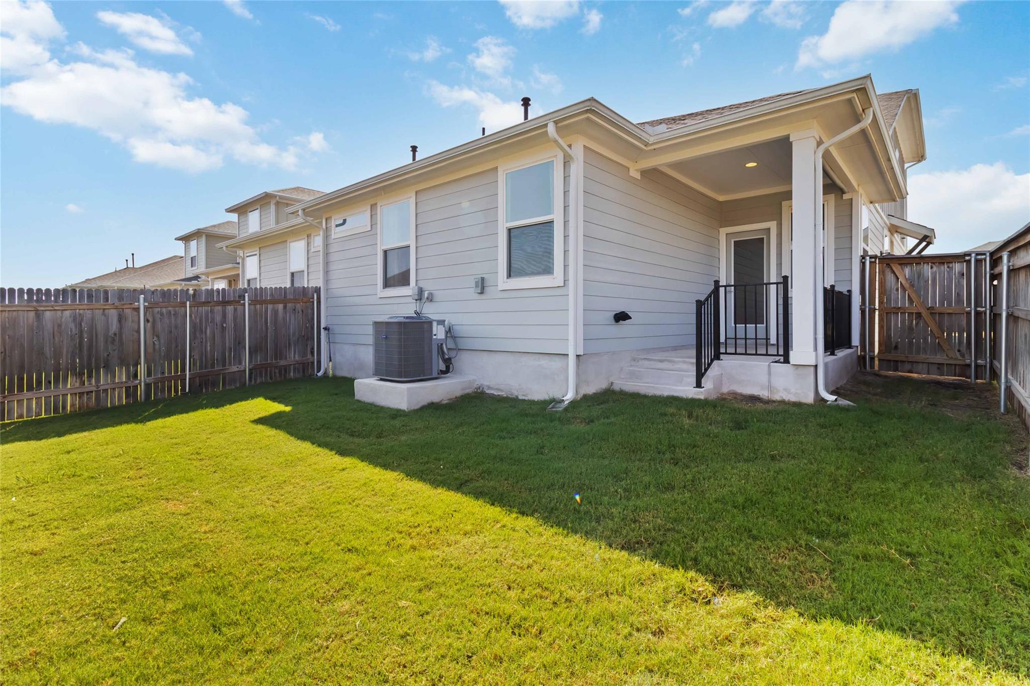 220 Mirabeau Way Property Photo 26