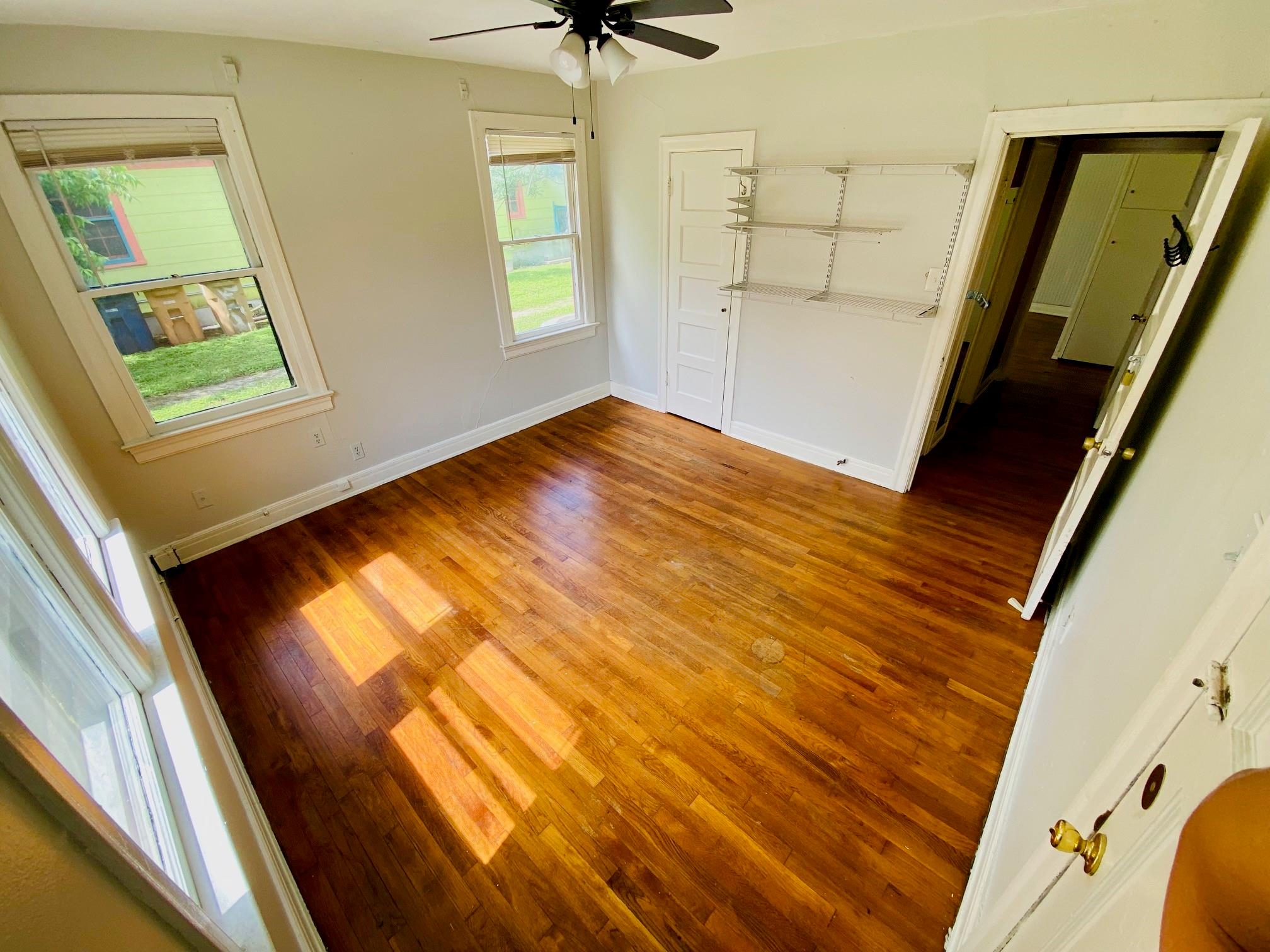 4902 Caswell Ave #a Property Photo 8