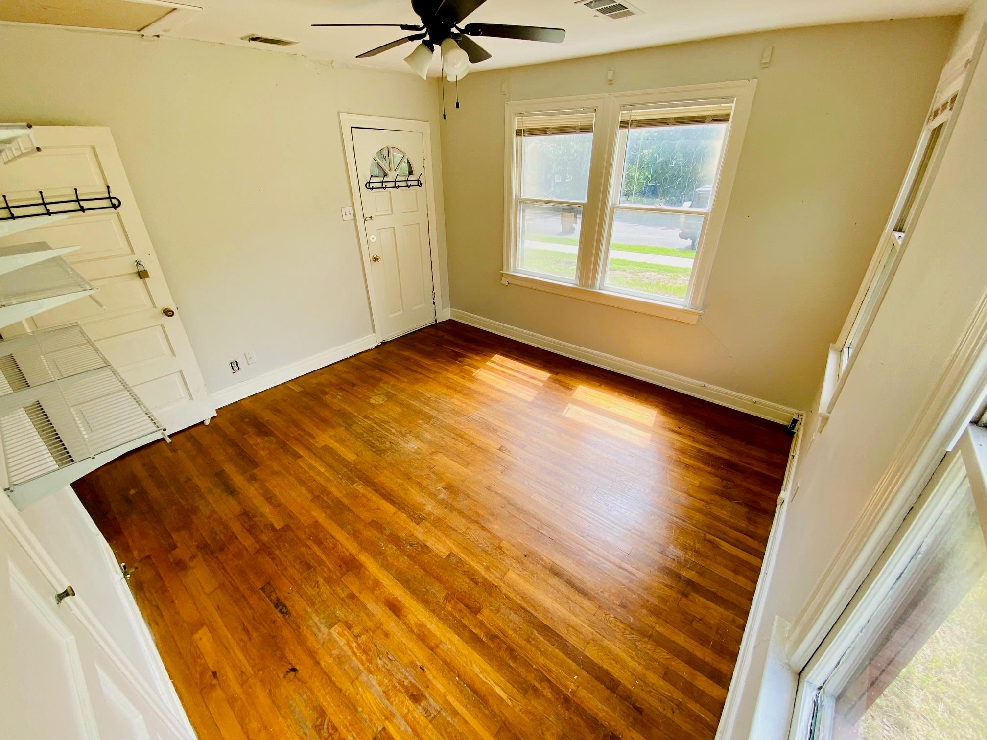 4902 Caswell Ave #a Property Photo 10
