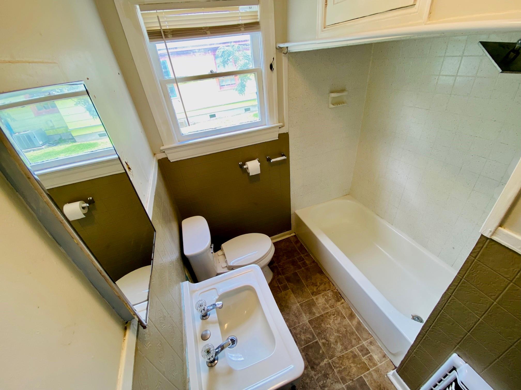 4902 Caswell Ave #a Property Photo 12