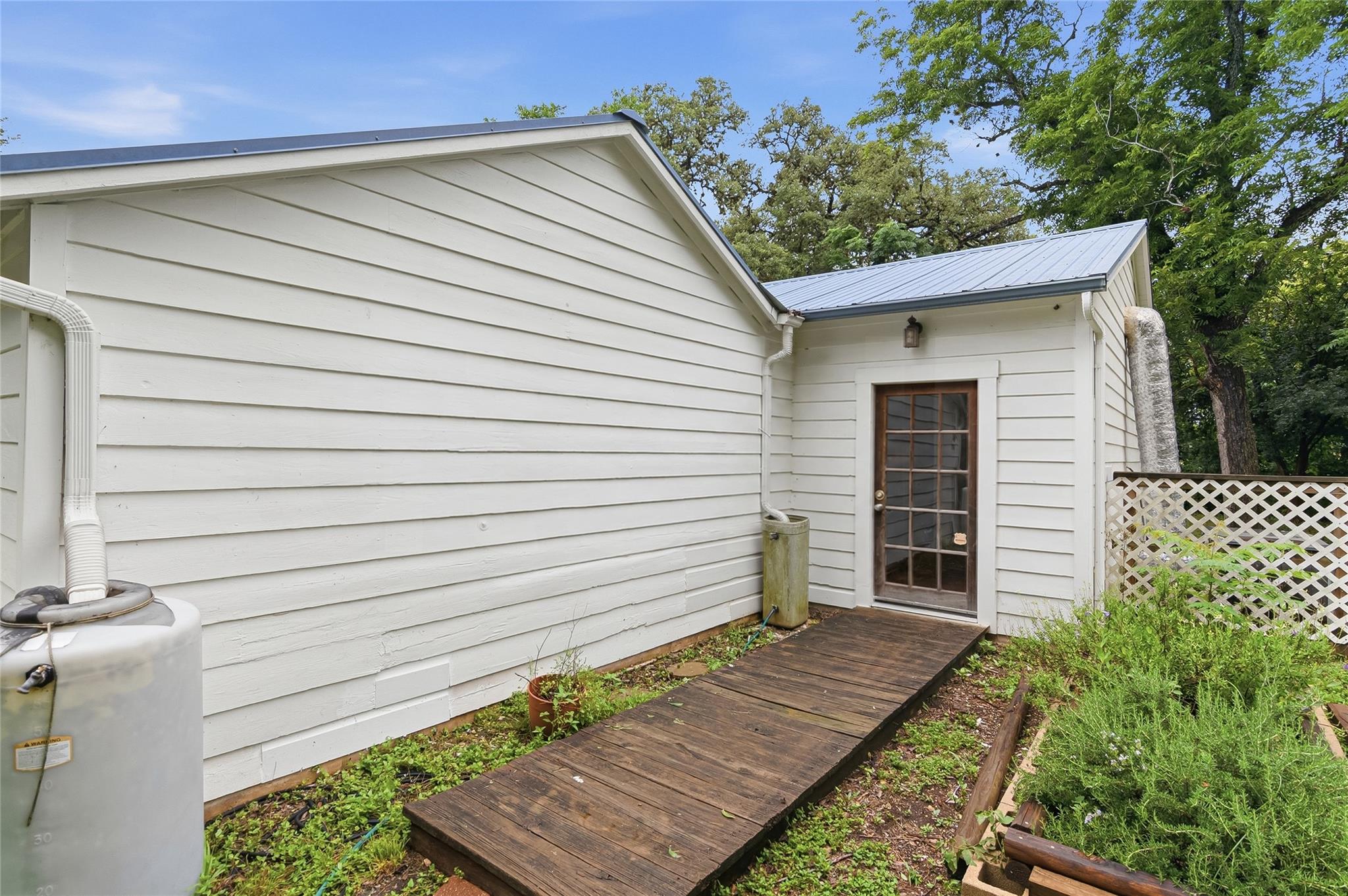 308 S Erkel Ave None Property Photo 32