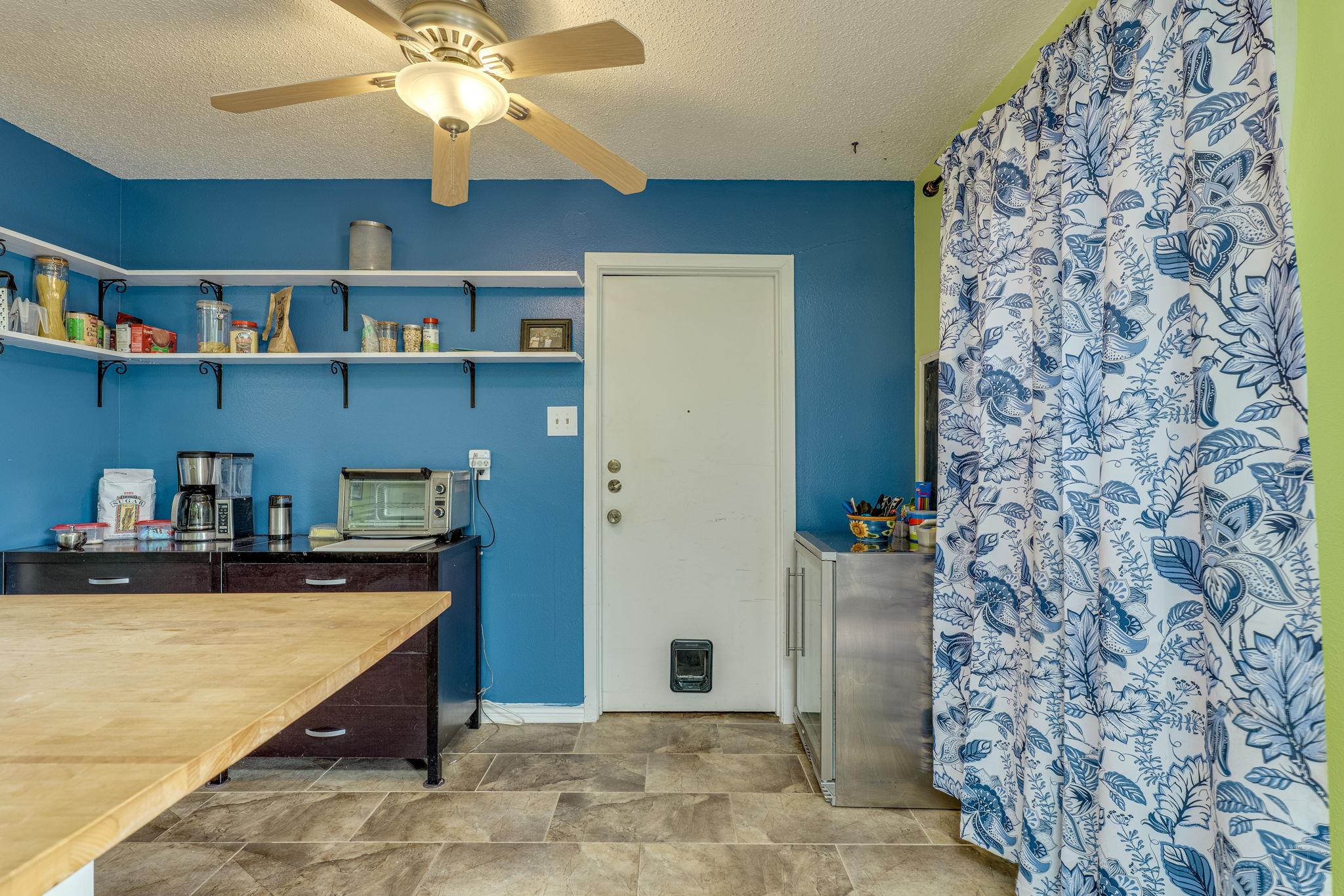 7707 Meadowview Ln Property Photo 13