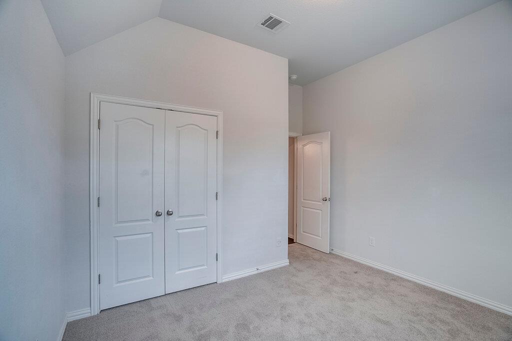 19412 Camlann Pl Property Photo 9