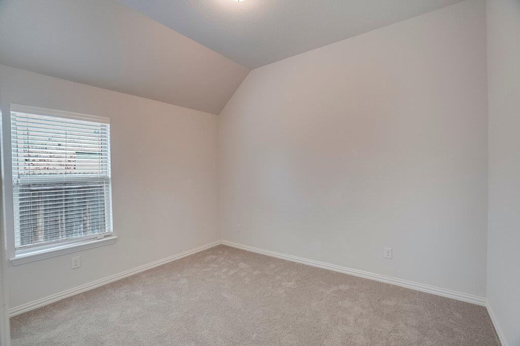 19412 Camlann Pl Property Photo 11