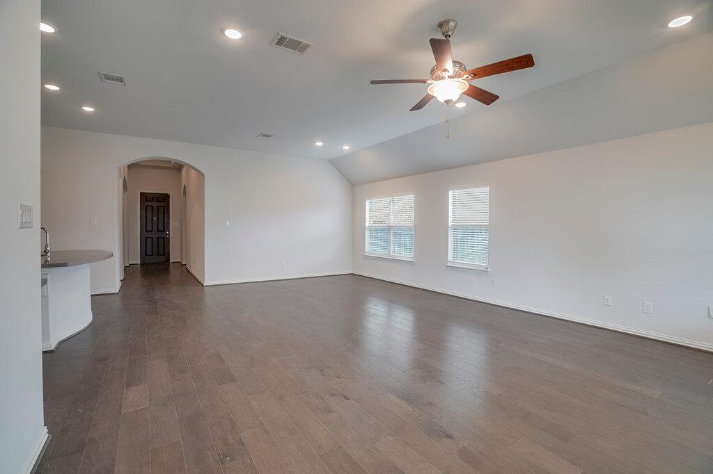 19412 Camlann Pl Property Photo 14