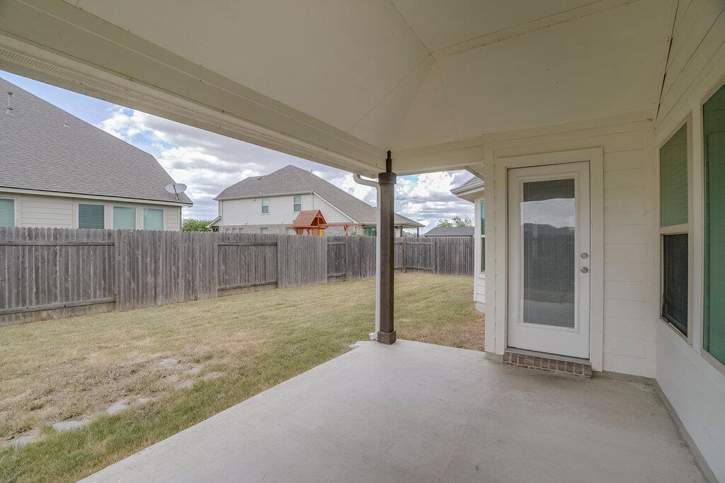 19412 Camlann Pl Property Photo 19