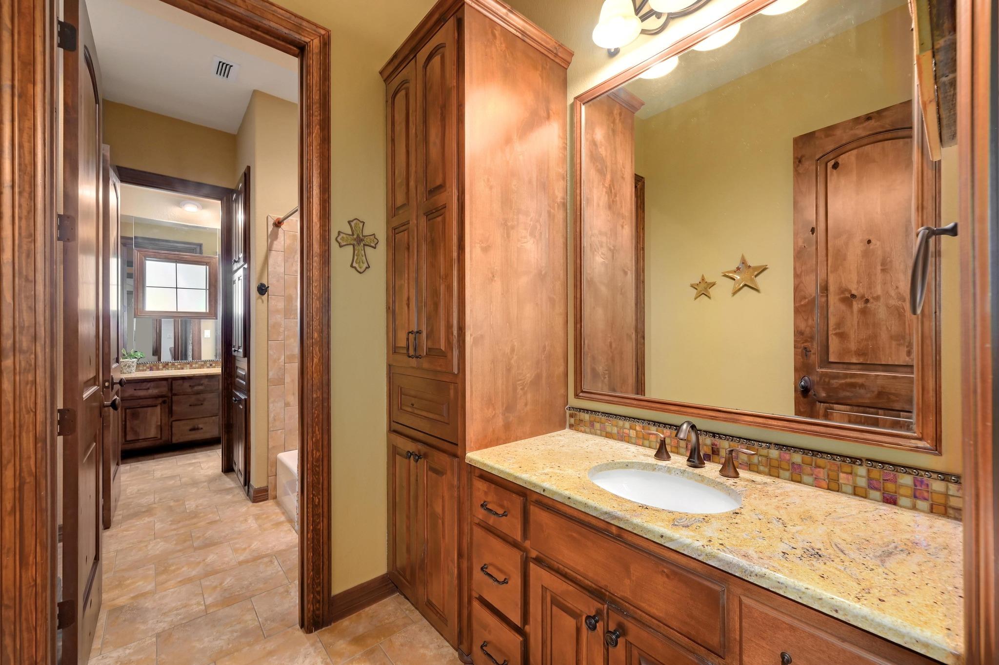 1298 Mystic Pkwy Property Photo 23