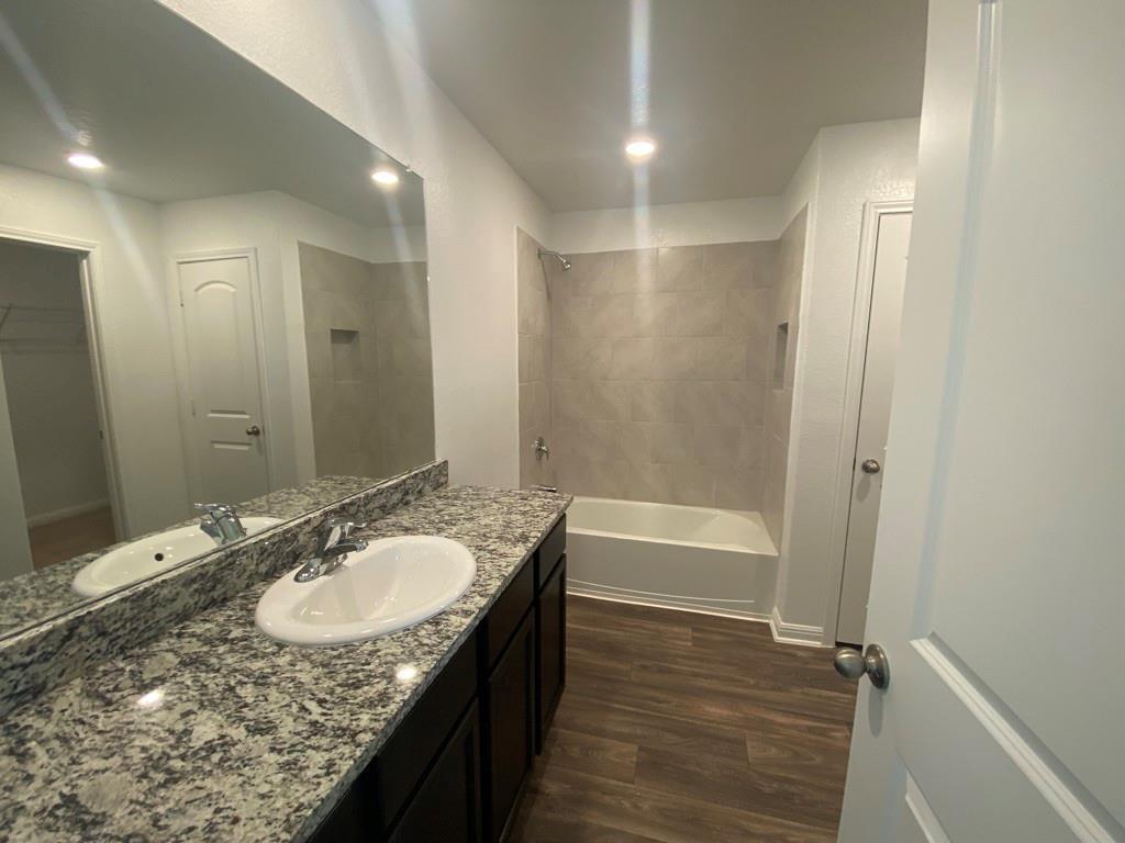 309 Riverdale Drive Dr Property Photo 7