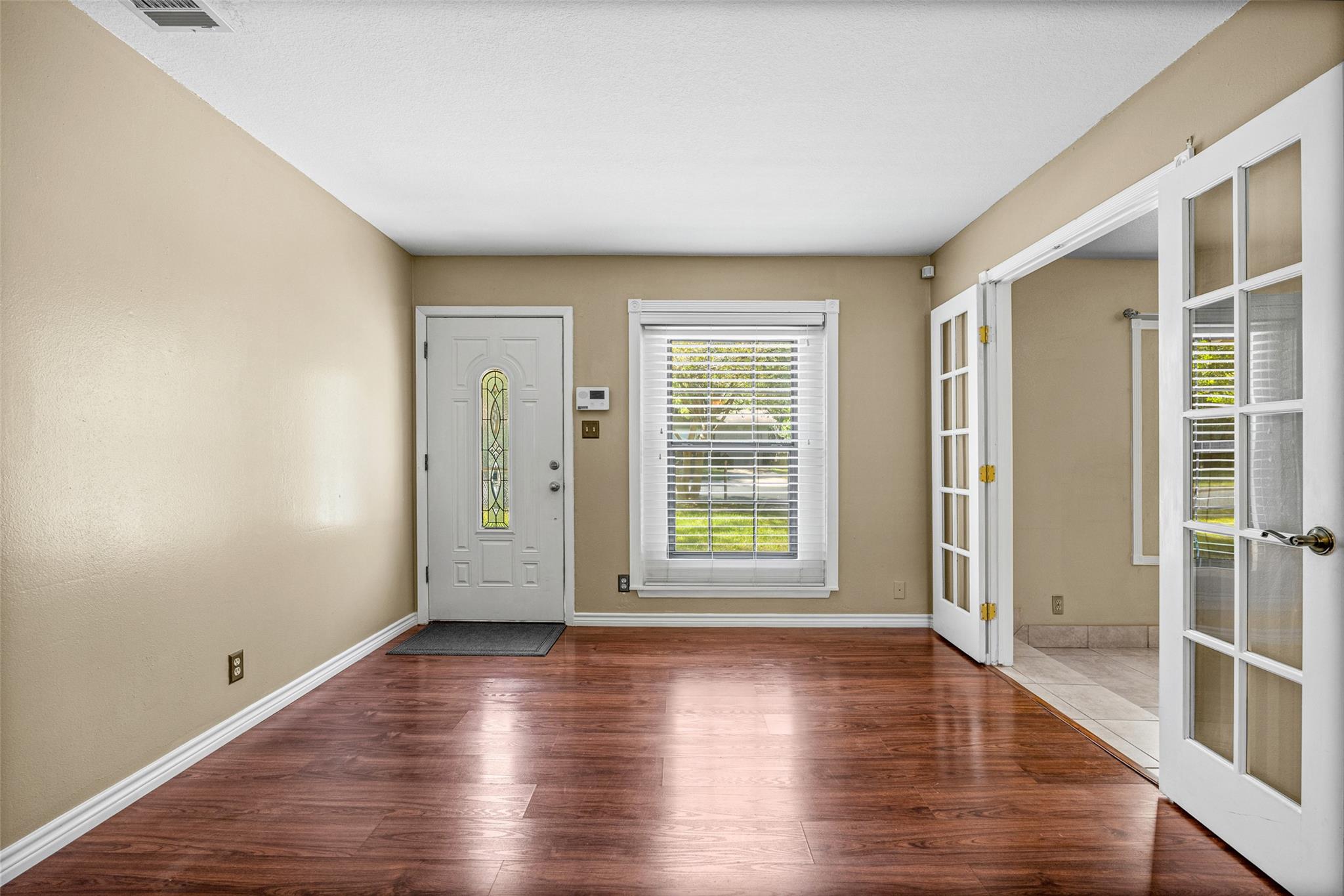 1102 Sahara Ave Property Photo 6