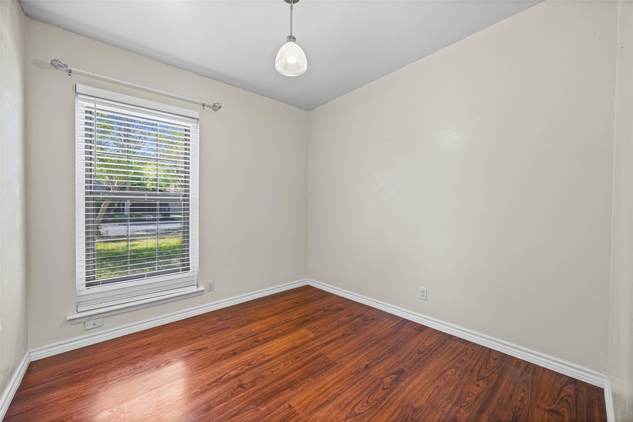 1102 Sahara Ave Property Photo 14