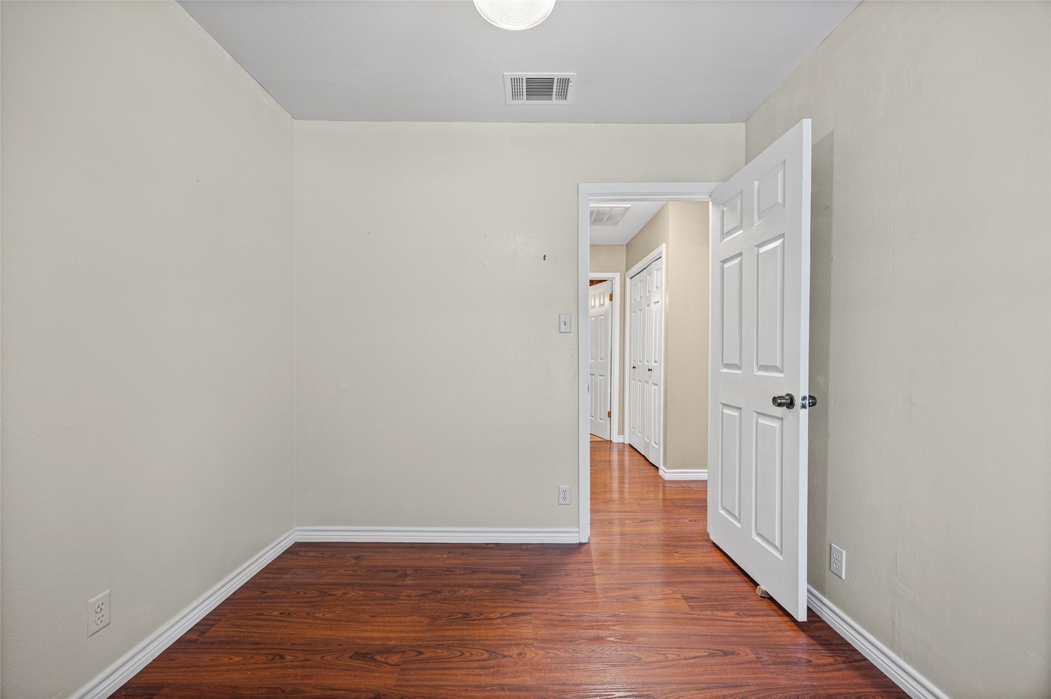 1102 Sahara Ave Property Photo 15