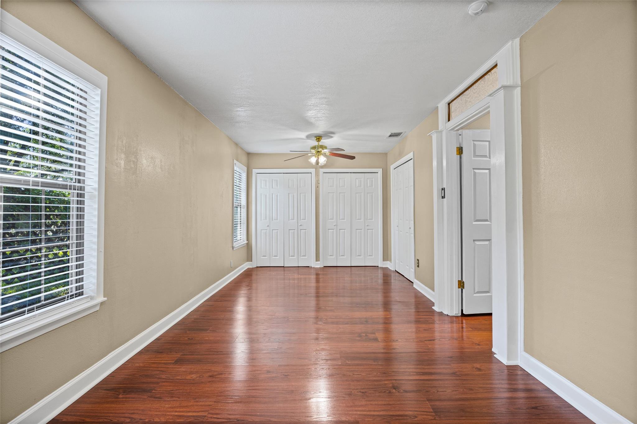 1102 Sahara Ave Property Photo 16
