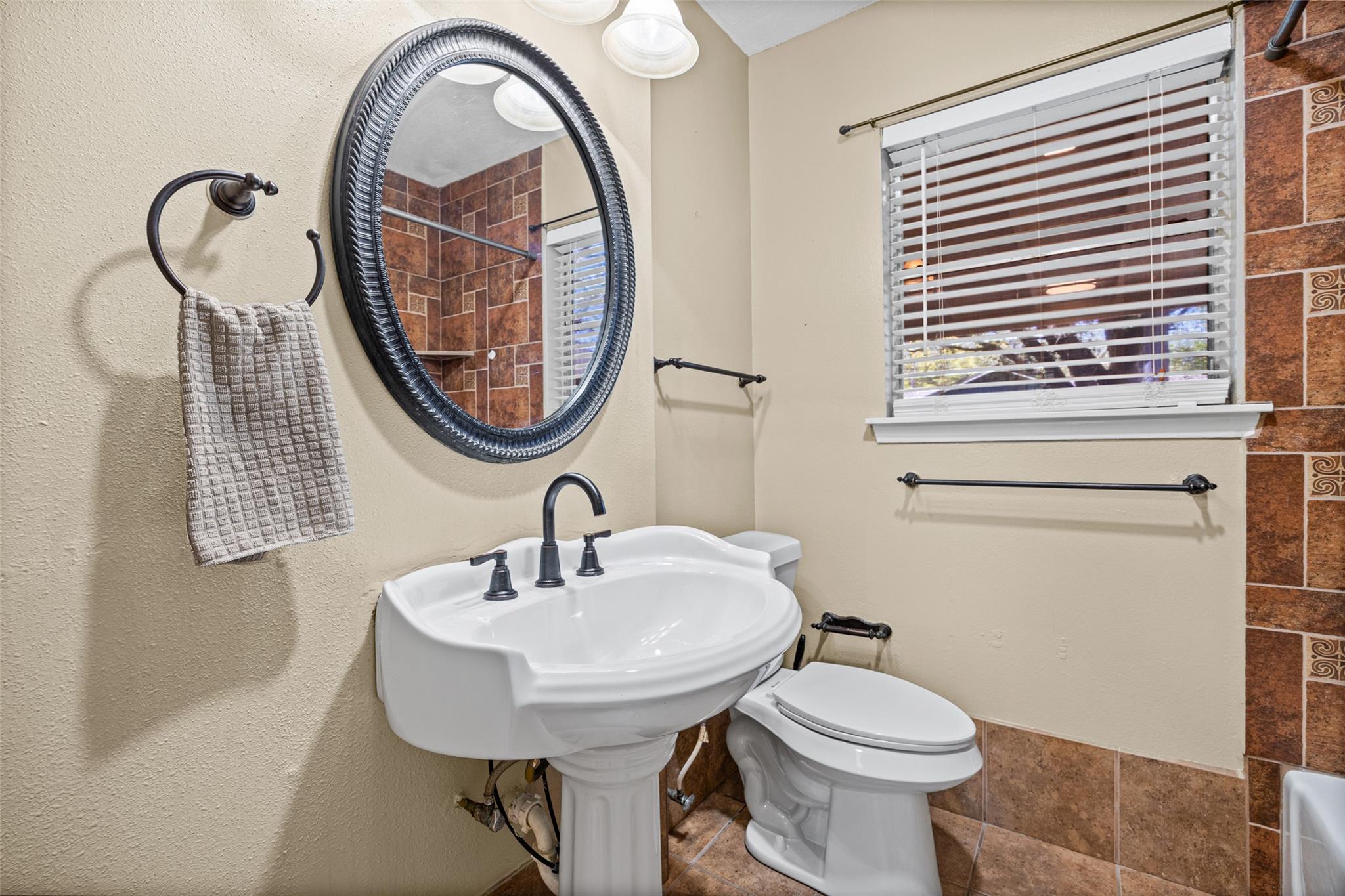 1102 Sahara Ave Property Photo 19