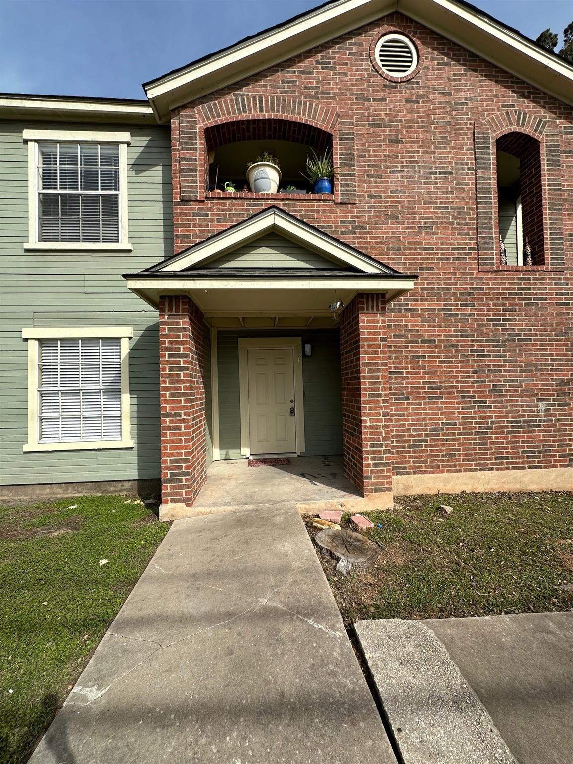 4300 Duval Rd #b Property Photo 1