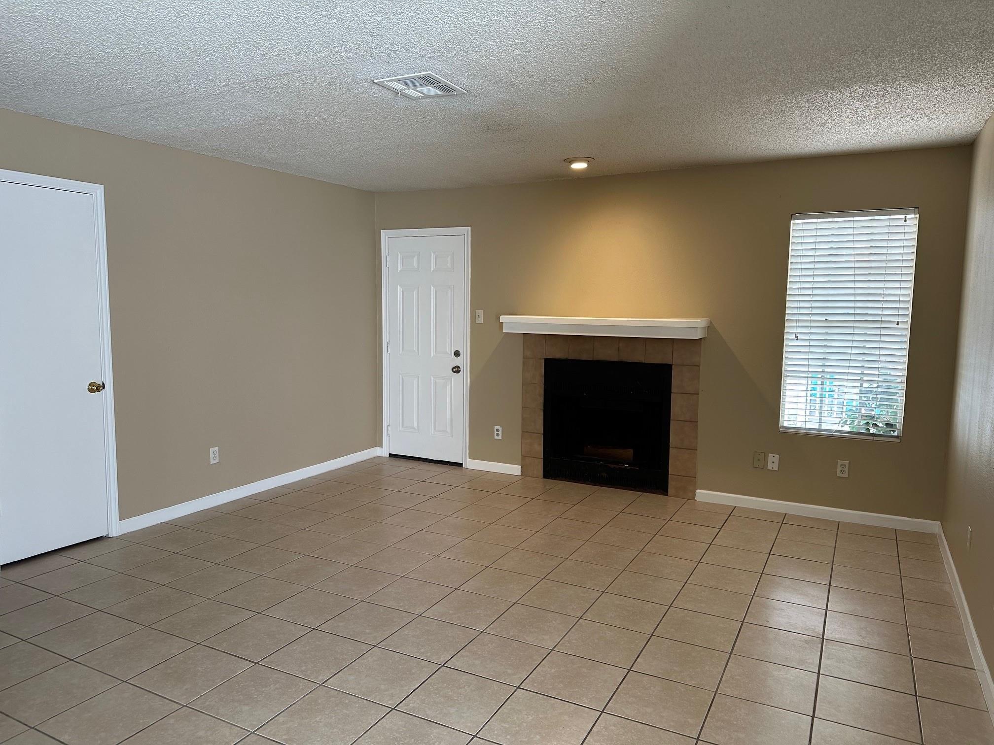 4300 Duval Rd #b Property Photo 2