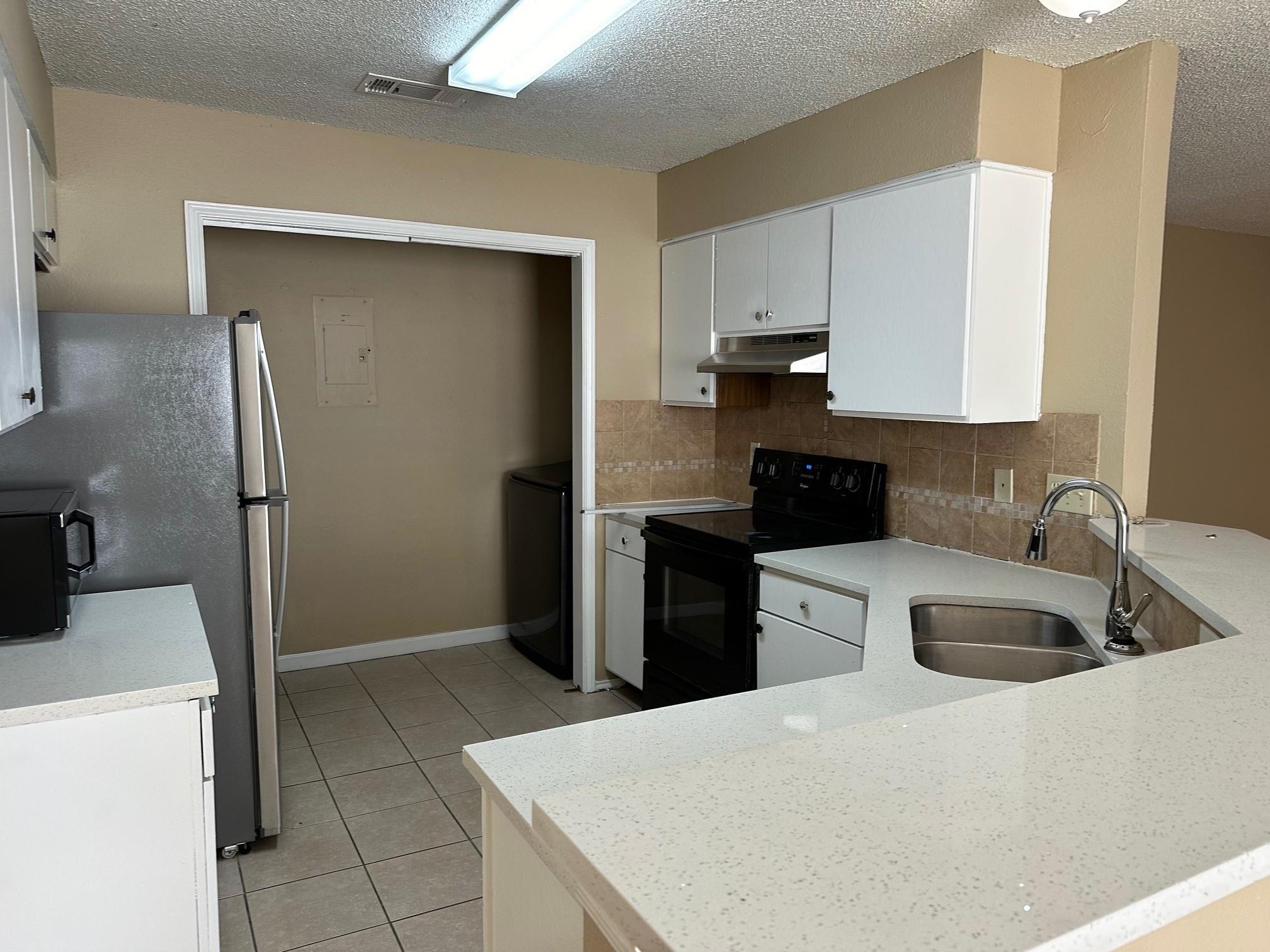4300 Duval Rd #b Property Photo 3