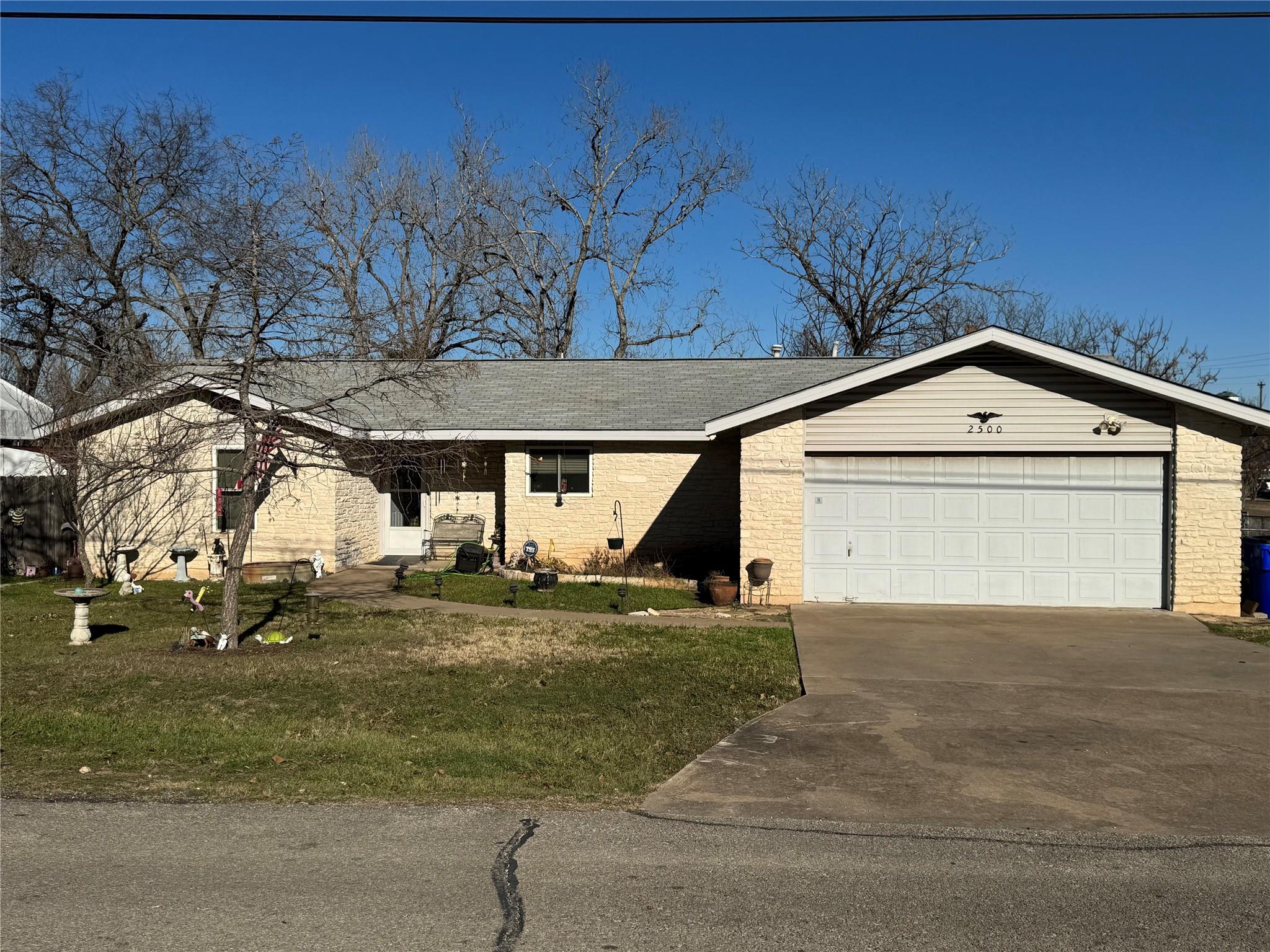 2500 Peach Tree Ln Property Photo