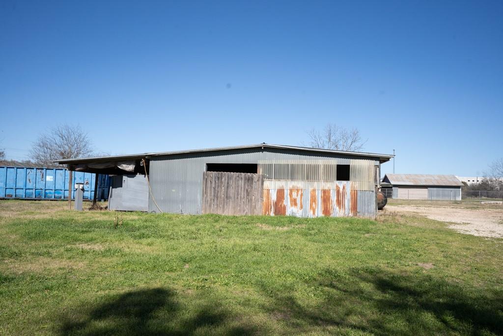 5906 N Fm 973 Rd Property Photo 12