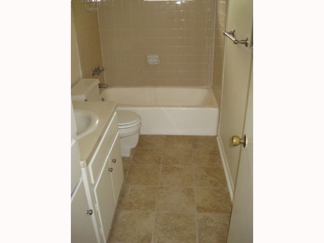 5001 Bull Creek Rd #124 Property Photo 5