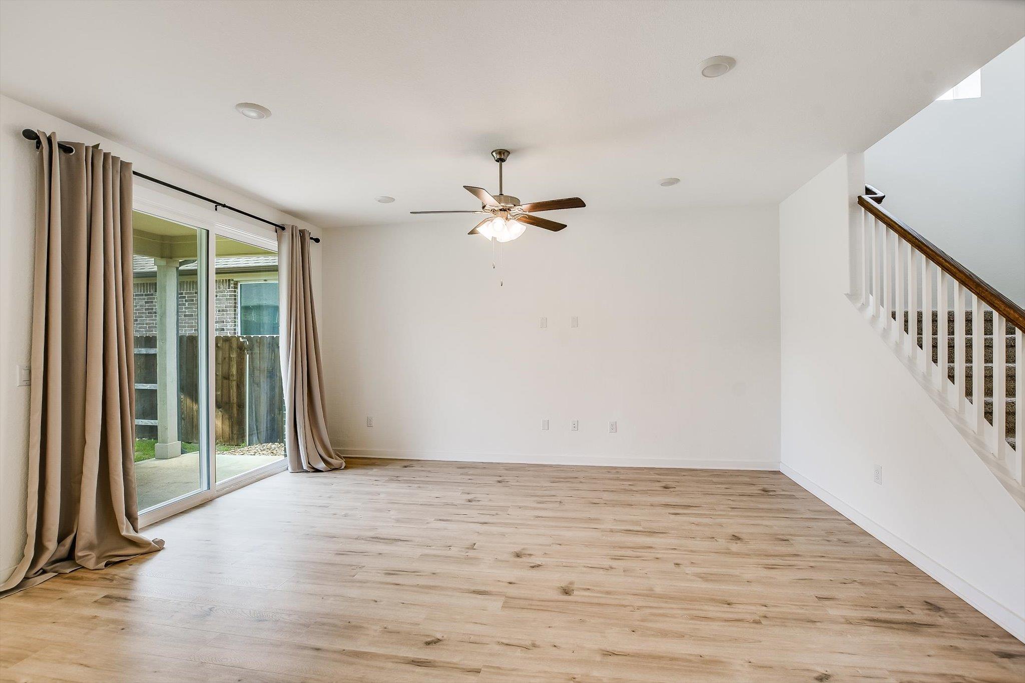 2337 Bravo Pass Property Photo 4