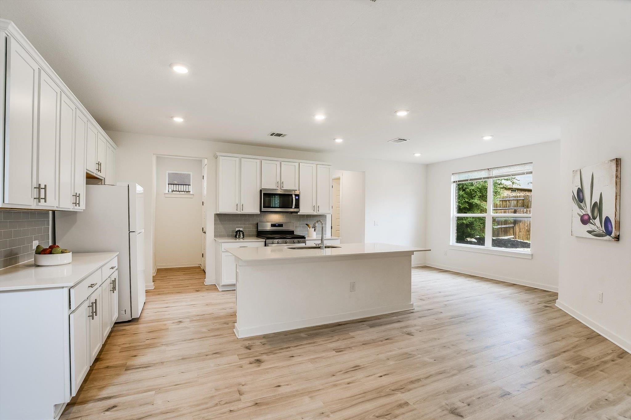 2337 Bravo Pass Property Photo 10