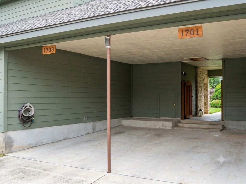 1703 Horseshoe Cir Property Photo 11