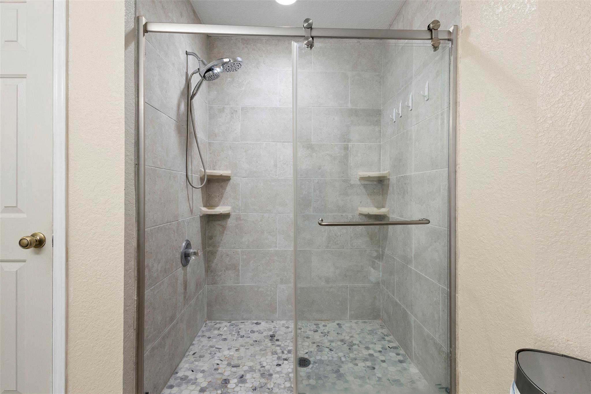 100 Lexington Rd Property Photo 28