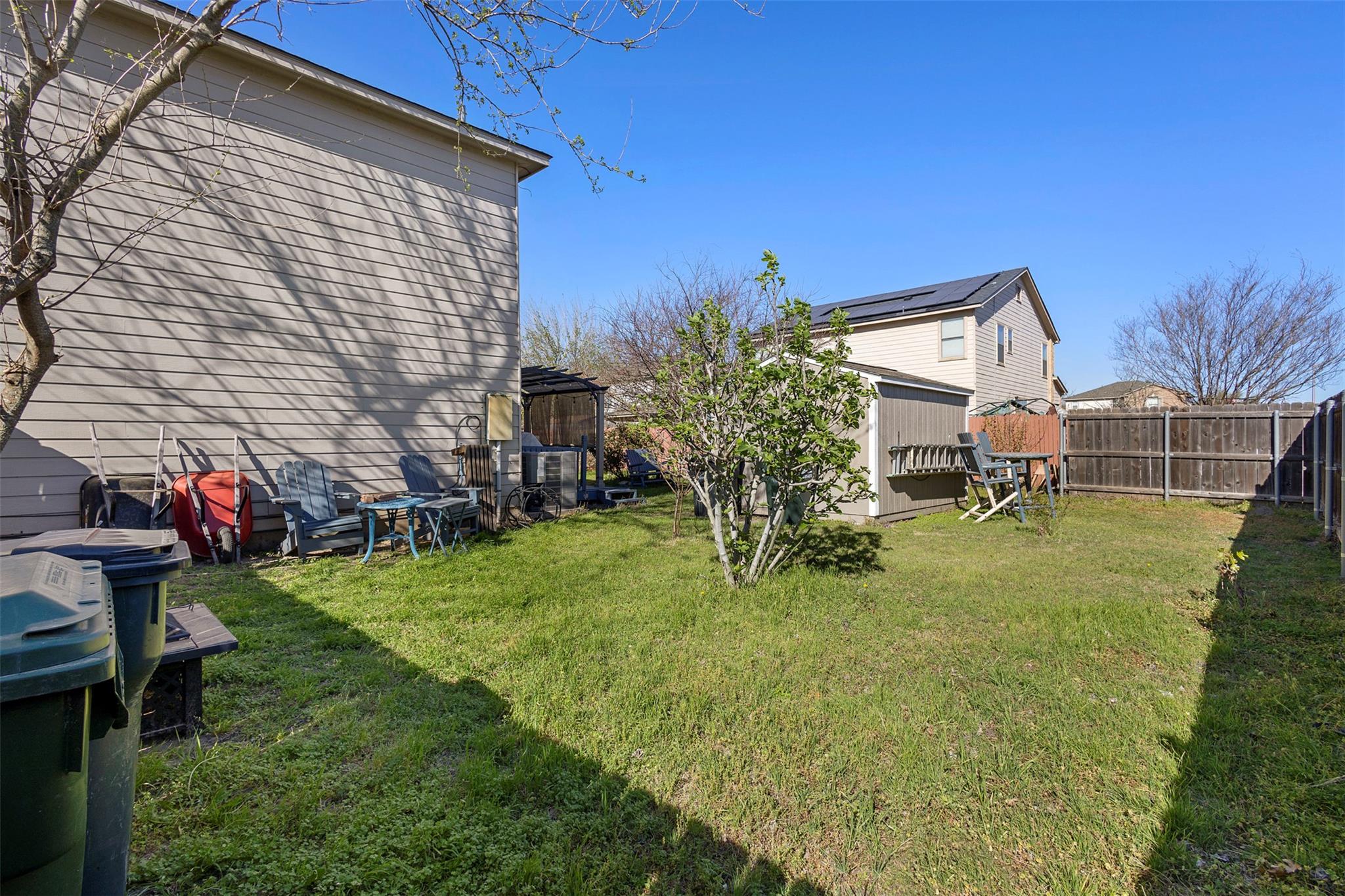 100 Lexington Rd Property Photo 35