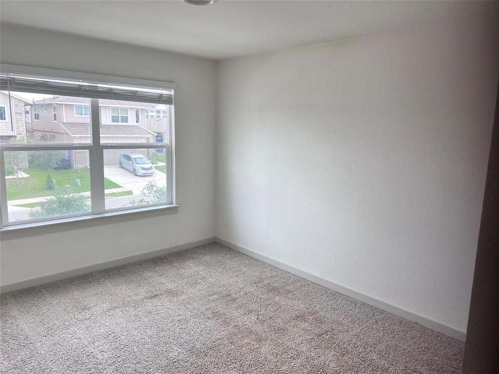 112 New Hampton Way Property Photo 7