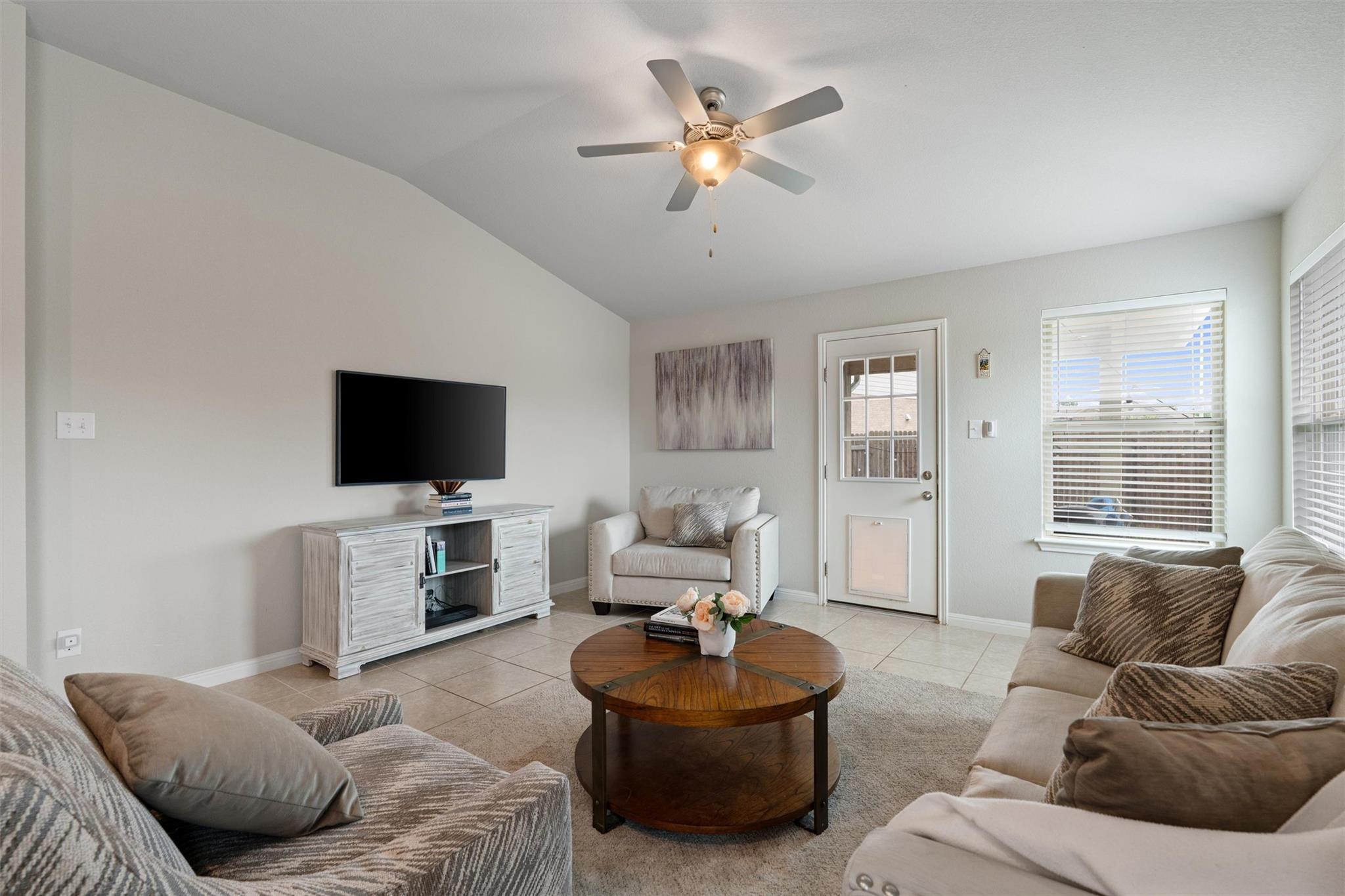 12410 Amber Lynn Path Property Photo 7