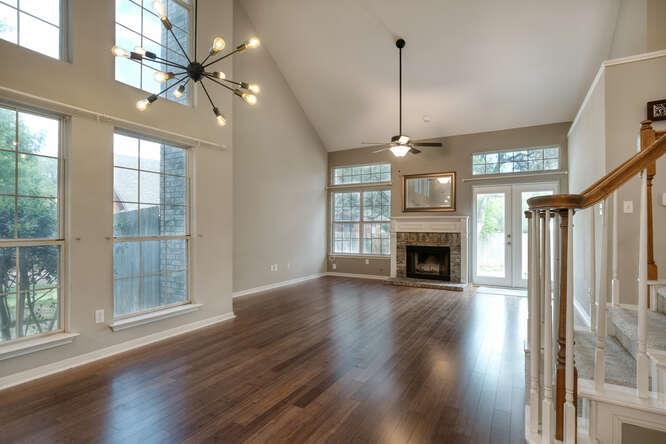 5917 Charles Schreiner Trl Property Photo 2