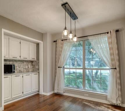 5917 Charles Schreiner Trl Property Photo 5