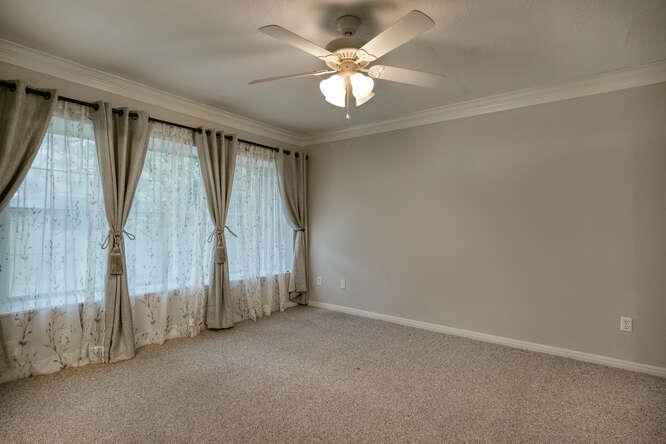 5917 Charles Schreiner Trl Property Photo 7
