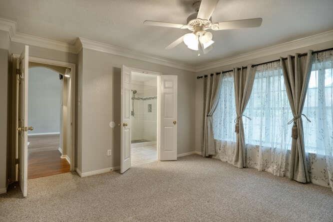 5917 Charles Schreiner Trl Property Photo 8