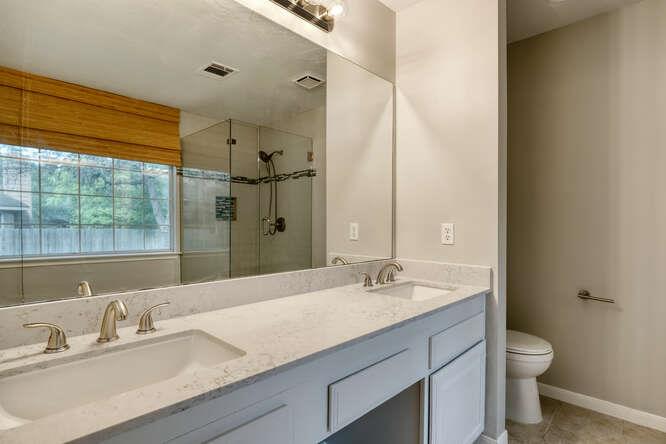 5917 Charles Schreiner Trl Property Photo 9