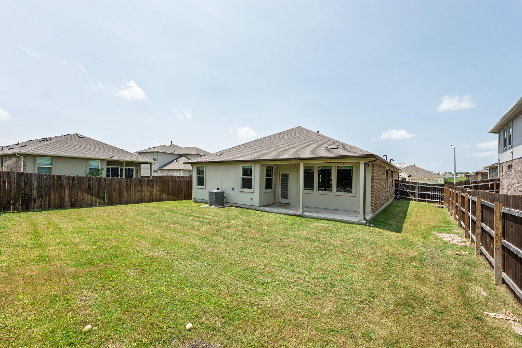 17813 Bassano Ave Property Photo 26